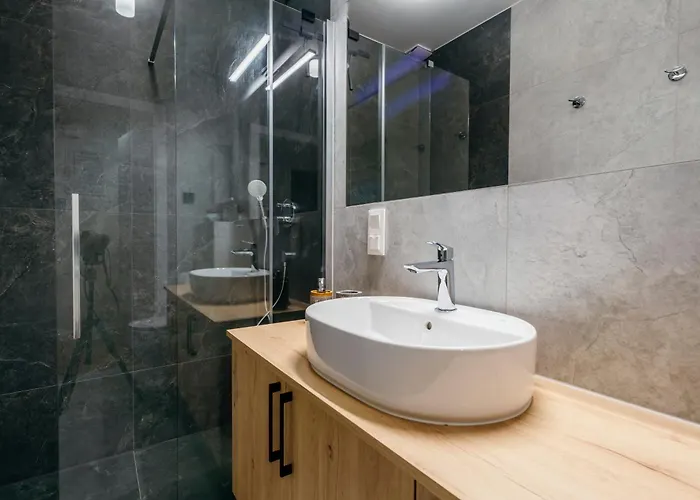 Letniskowe - Jodlowa 2 假日公园 波别罗沃