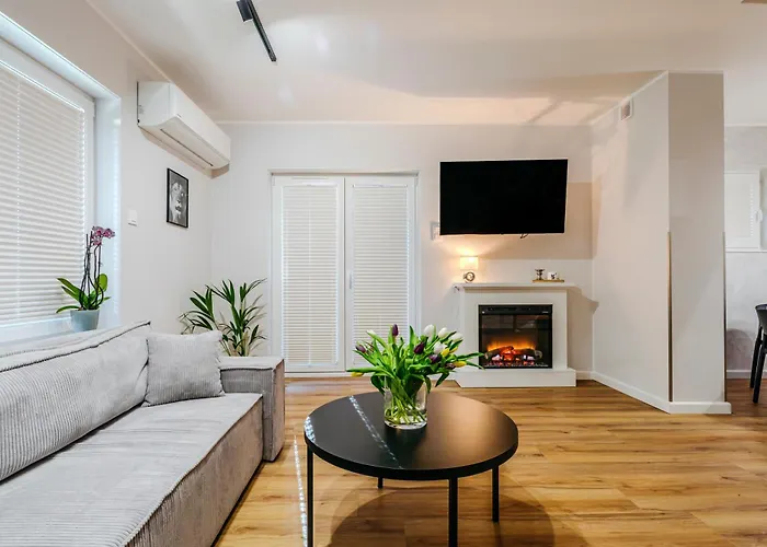 Letniskowe - Jodlowa 2 *